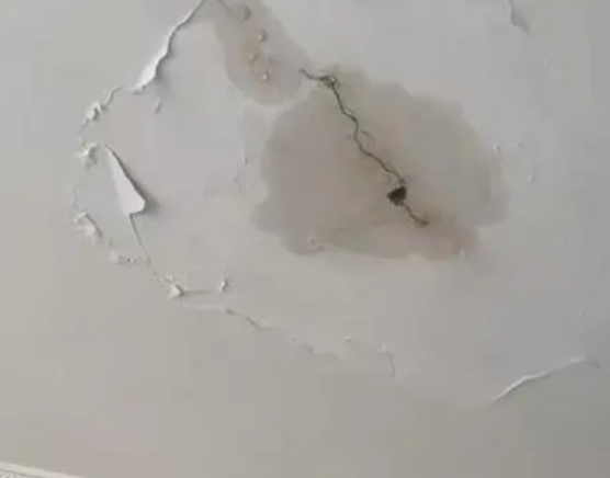 贞丰阳台漏水维修公司分享下屋面防水工程质量问题原因分析